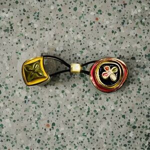 Authentic Louis Vuitton Monogram Gold Enamel Metal Elastic Hair Flower Clover